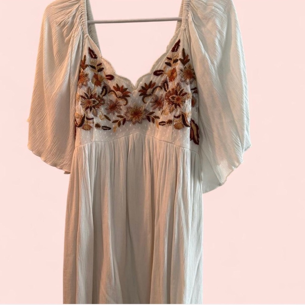 Shyanne Cream Dress with Multicolor Floral Embroidery